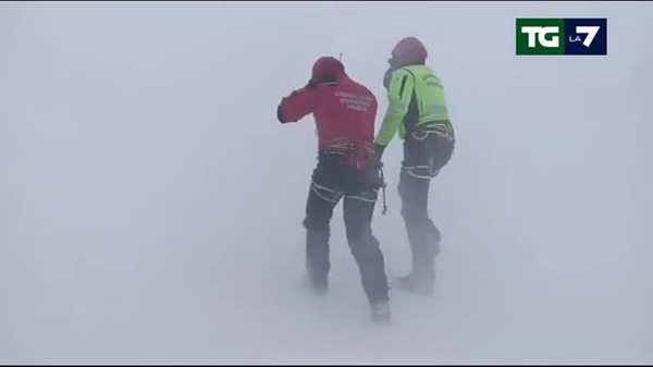 Escursionisti Morti Sul Gran Sasso Le Ultime Immagini Del Recupero