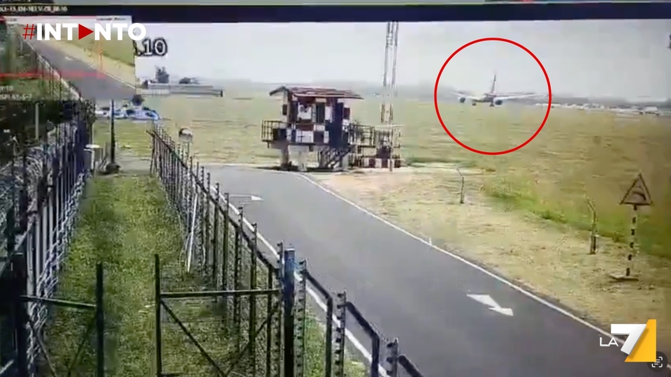 Video mostra il decollo fallito del volo Air India 171
