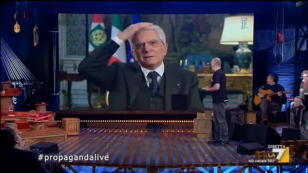 Il fuorionda del Presidente Mattarella: 