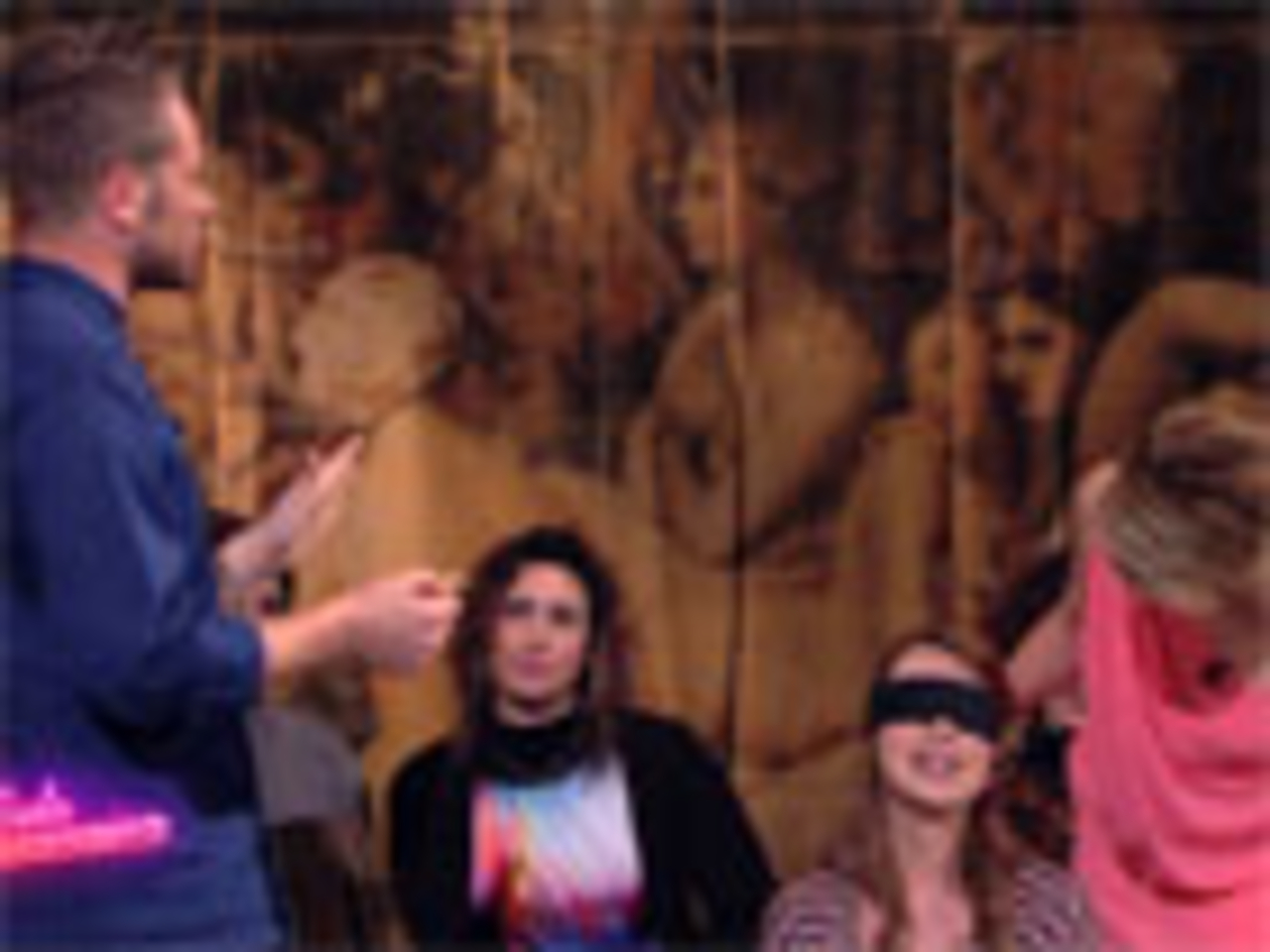 LA MALA EDUCAXXXION - 03/04/2013 : UNA SORPRESA PER KIKKA - LA7.it