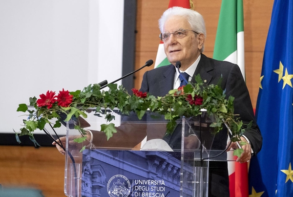 Il fuorionda del Presidente Mattarella: 