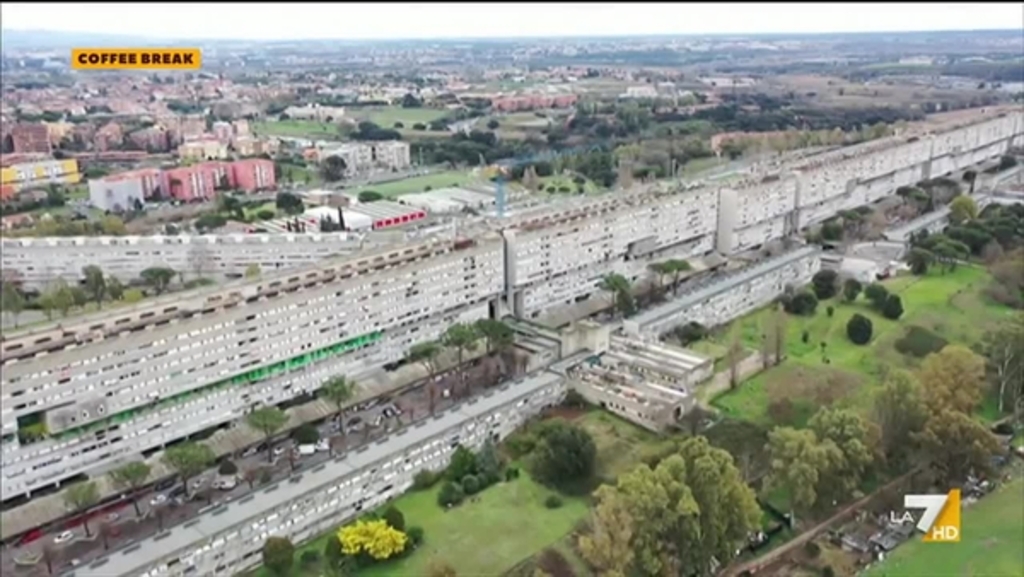 Corviale, la periferia di Roma che attende la 'rigenerazione'