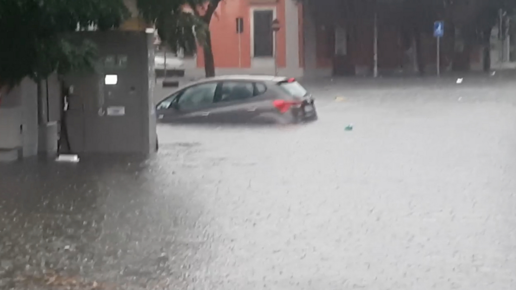 Salento Le Immagini Del Nubifragio Che Ha Colpito Nardo