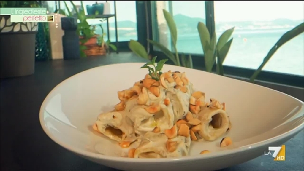 Paccheri rigati con crema di ricotta e limone