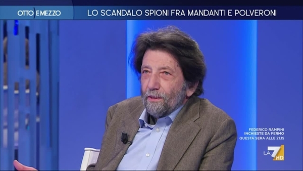 Scontro Scanzi-Cacciari: "Governo può cadere per colpa di Renzi", "Ma non è vero, il Governo cade se non ha idee"
