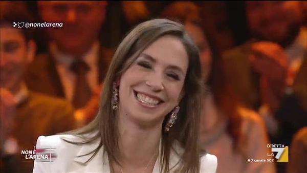 La Pornostar Malena Si Racconta Nello Studio Di Non L Arena