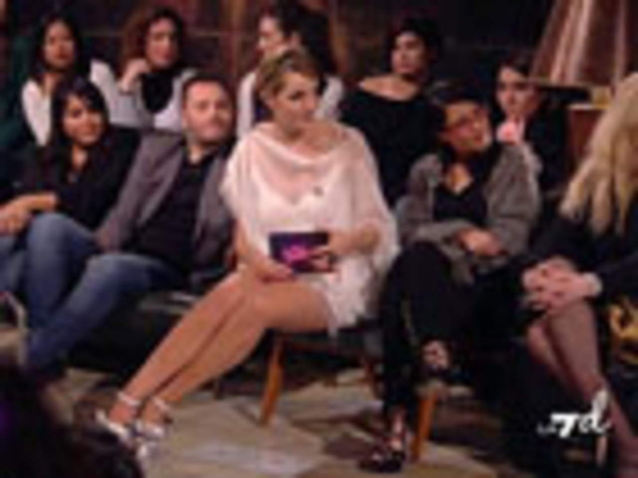 LA MALA EDUCAXXXION - 27/03/2013 : "FACCIAMO L'AMORE" IN TUTTE LE LINGUE DEL MONDO - LA7.it