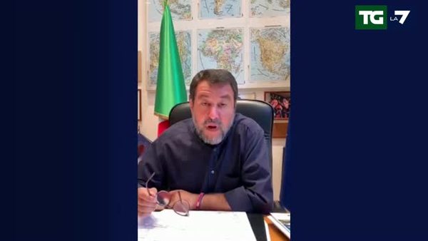 Salvini sul generale Vannacci: Leggerò il suo libro. Basta Grande  Fratello - La Stampa