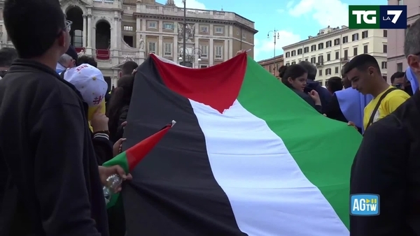 Tg La7 Video 20 11 2012 Violenza Sessuale Arrestato Cappellano